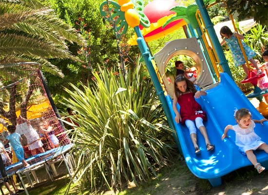 Giochi per bambini in giardino